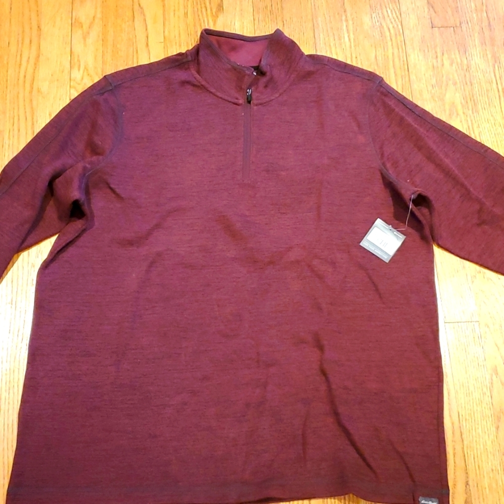 Mens Eddie Bauer pull over, NWT